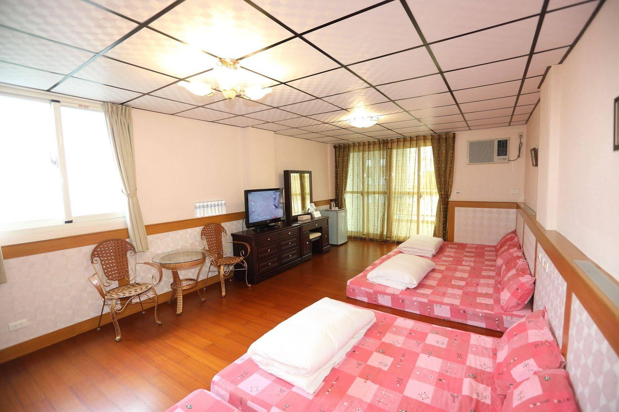 First Place B&B Хуалиен Сити Екстериор снимка