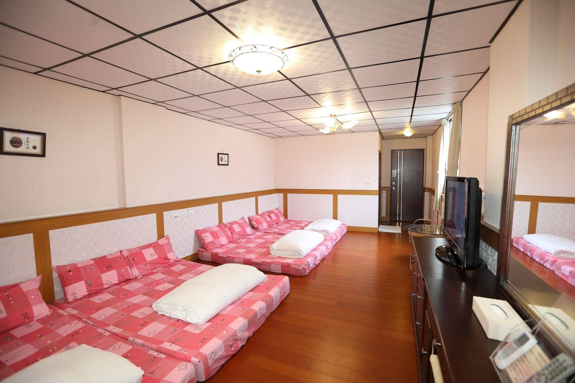 First Place B&B Хуалиен Сити Екстериор снимка